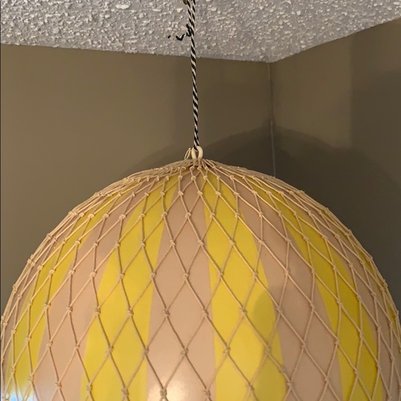 Hot air balloon replica in excellent condition! - Picture 4 of 9